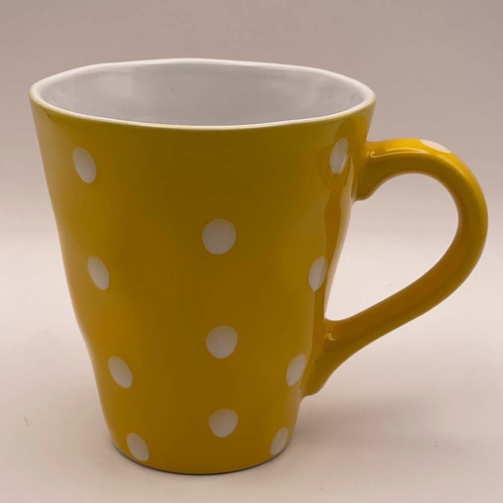 Maxwell & Williams Sprinkle Yellow Polka Dot Mug Set ☕ 2 Stoneware Coffee Cups